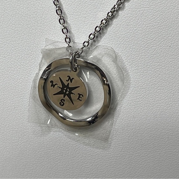 Compass I'd Be Lost Without You necklace NWOT - Picture 3 of 4